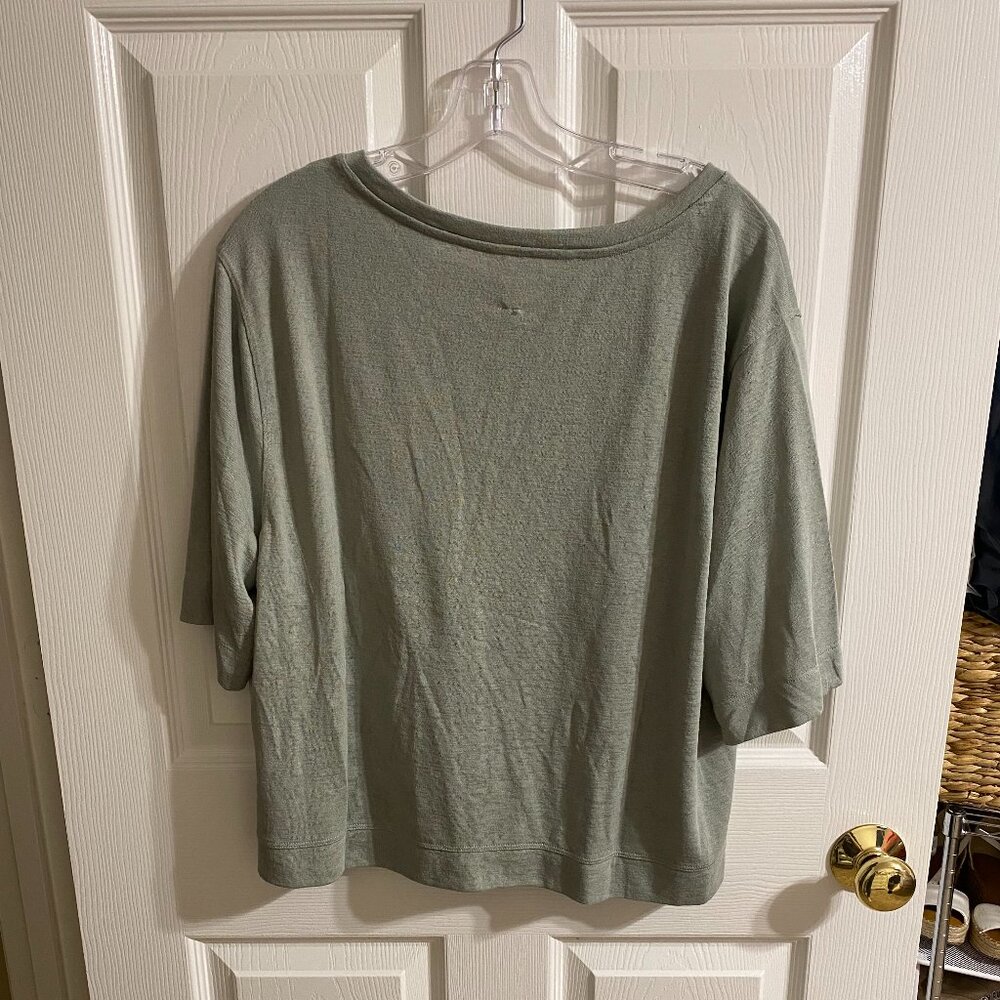 Athleta T-Shirt - Picture 2 of 5